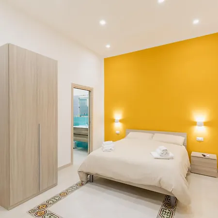 게스트하우스 O' Munasterio E Santa Chiara 4*