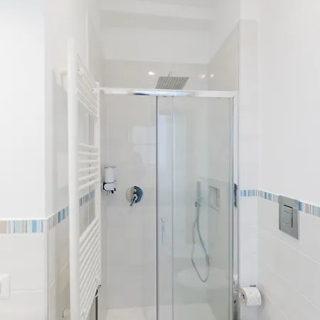 ゲストハウス O' Munasterio E Santa Chiara ナポリ